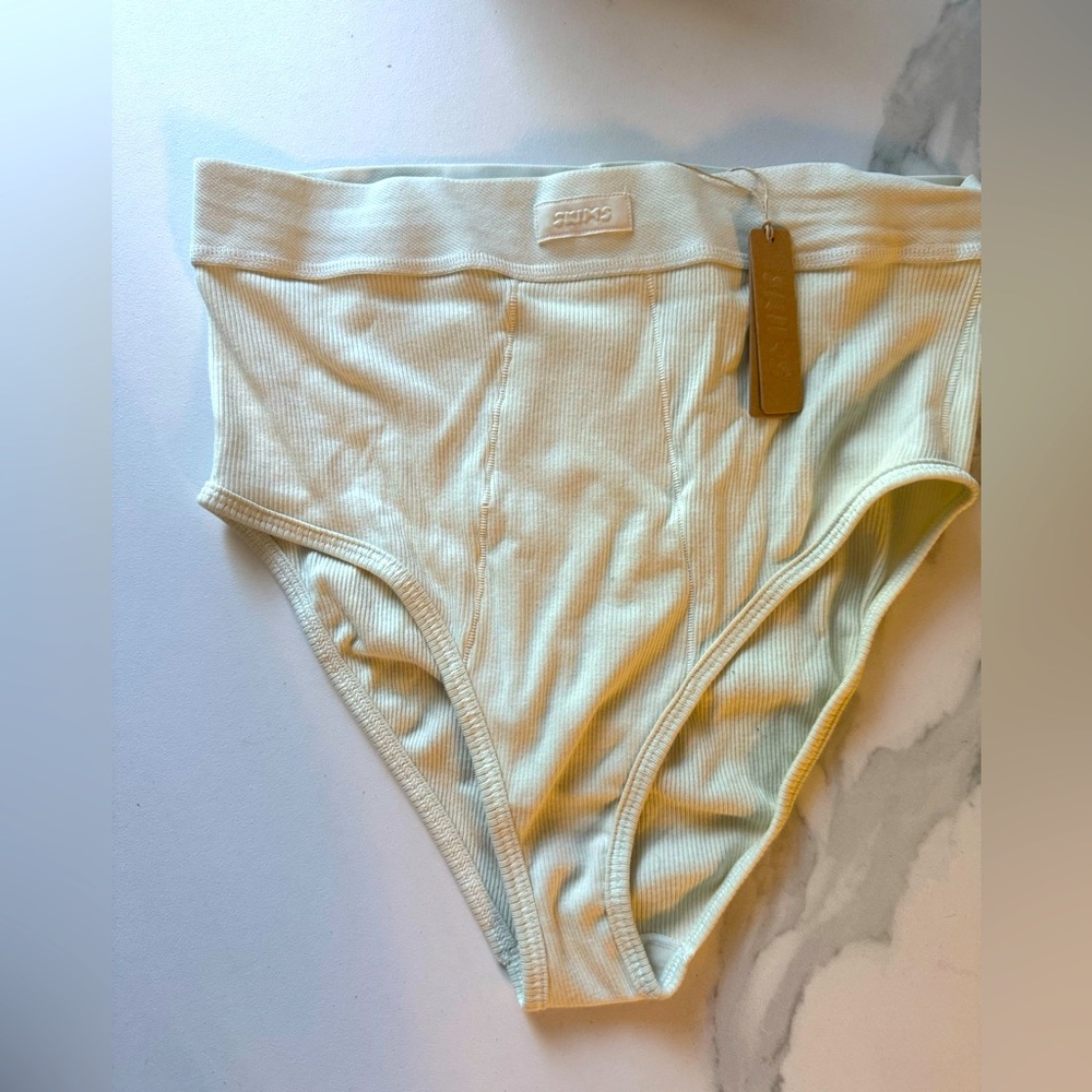 Cotton rib high waisted brief SKIMS